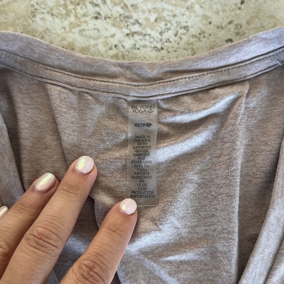 Beyond Yoga Beige Tan Flutter Sleeve Mini Dress Size XS - Picture 4 of 7